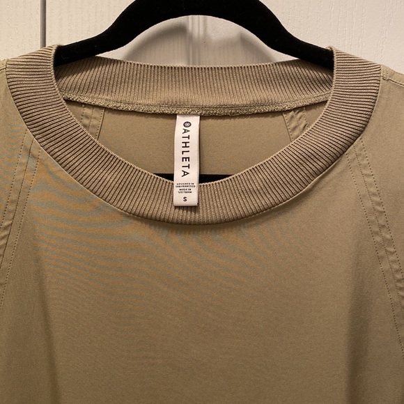 Athleta shirt size S - new, never worn - Picture 2 of 5